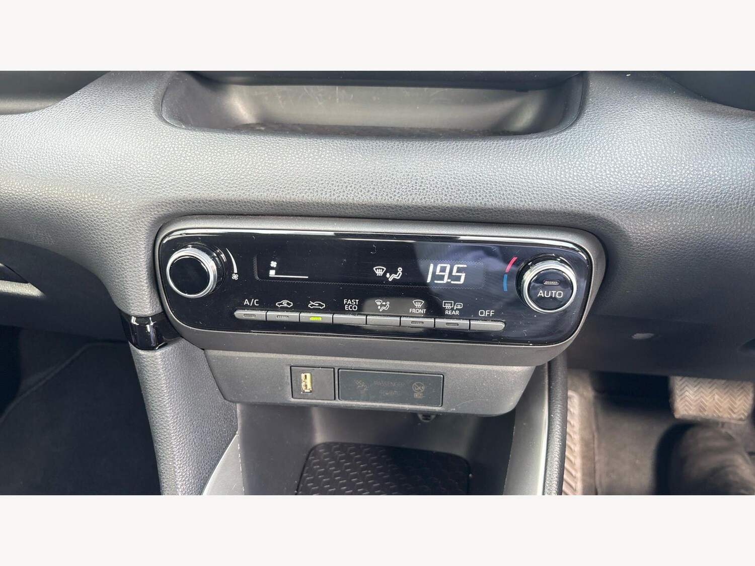 Used Toyota Yaris 2023 for sale - 77982698: Photo 29