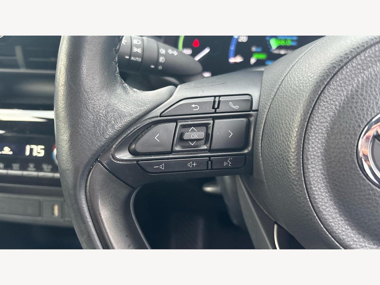 Used Toyota Yaris Cross 2023 for sale - 75906319: Photo 22
