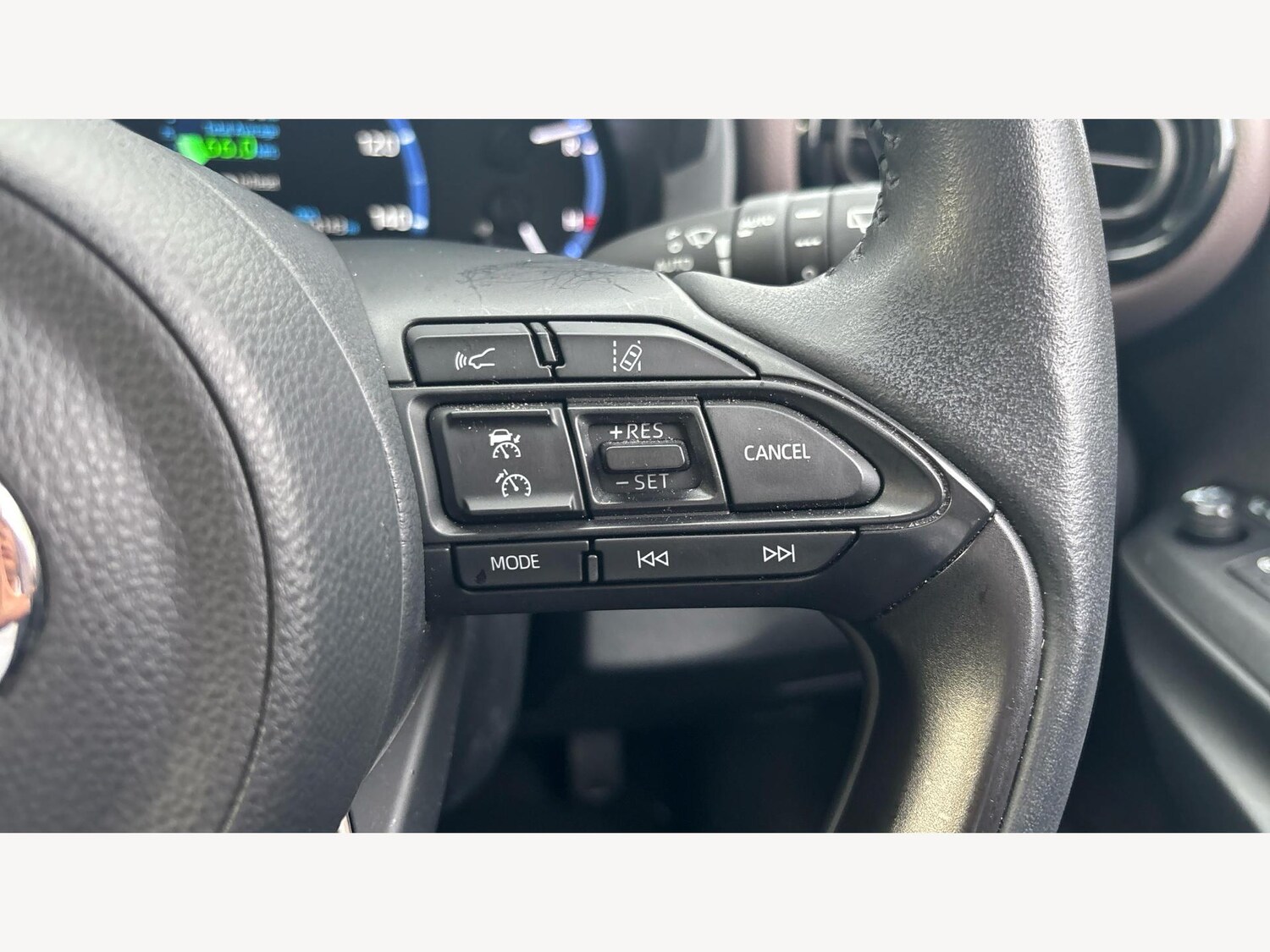 Used Toyota Yaris Cross 2023 for sale - 75906319: Photo 23