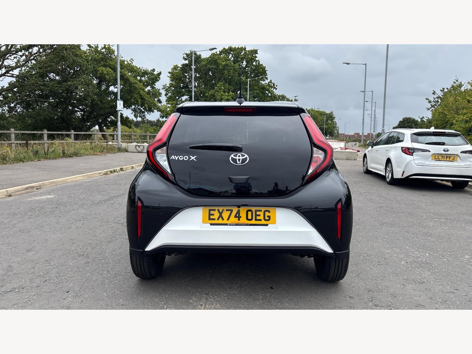 Vehicle 21