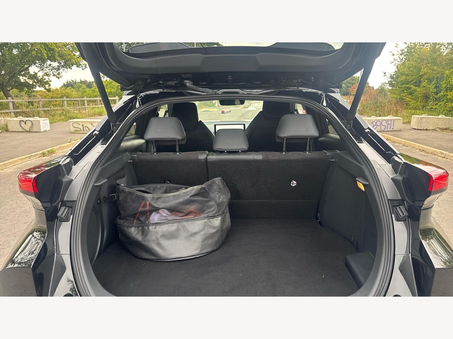 Used Toyota C-HR 2024 for sale - 76832424: Photo 16