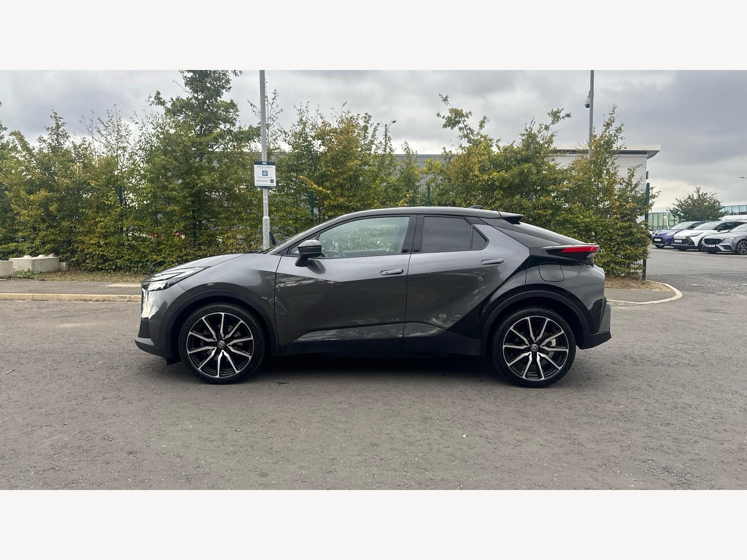 Used Toyota C-HR 2024 for sale - 76832424: Photo 19