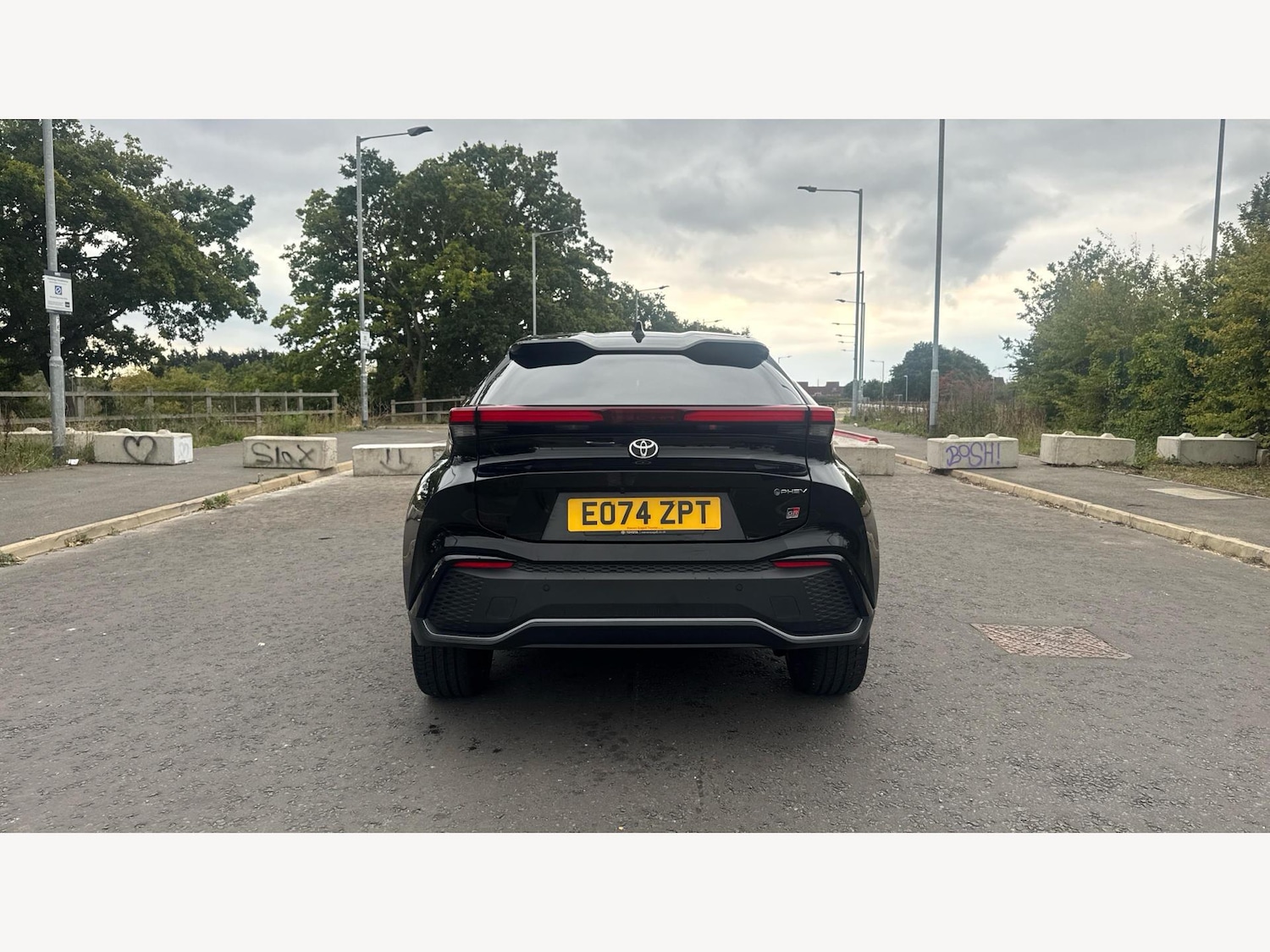 Used Toyota C-HR 2024 for sale - 76832424: Photo 21