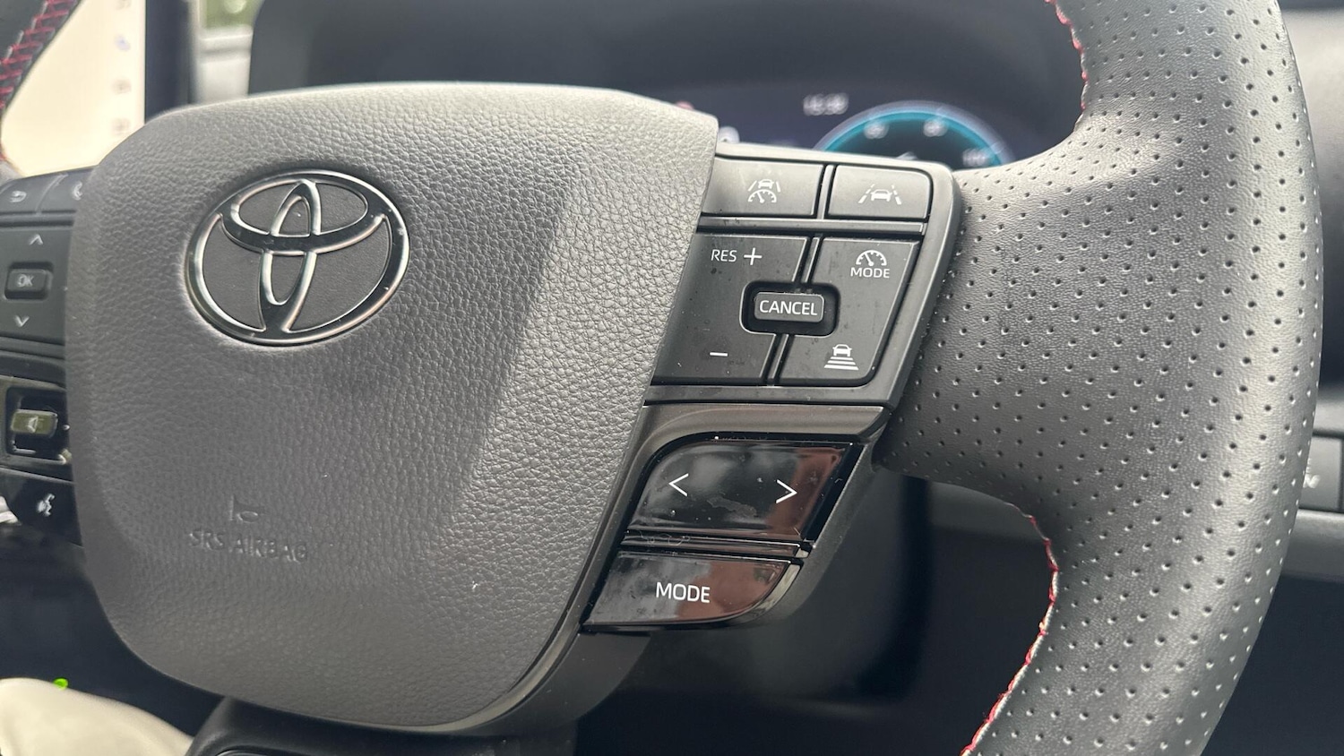 Used Toyota C-HR 2024 for sale - 76832424: Photo 38