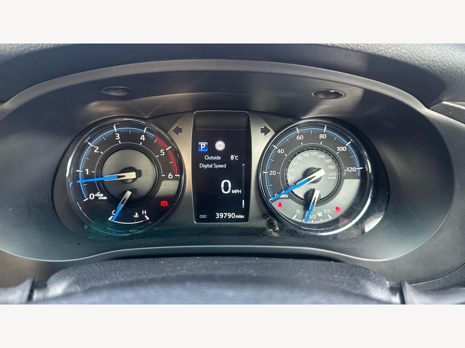 Used Toyota Hilux 2021 for sale - 77290694: Photo 11