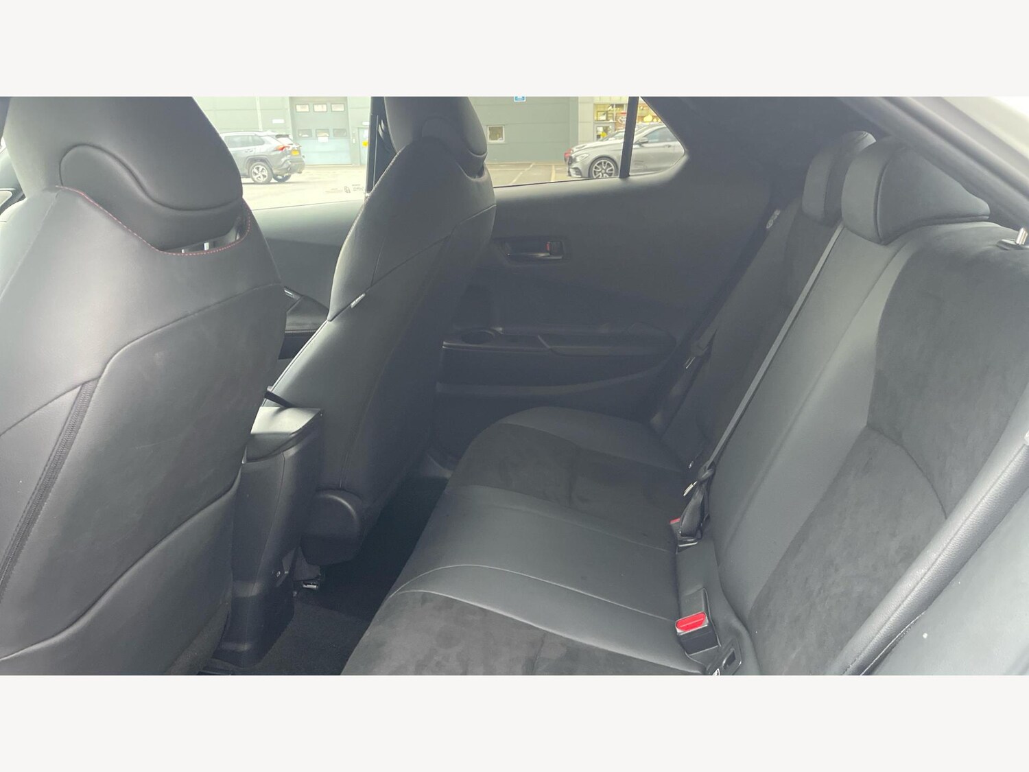 Used Toyota C-HR 2023 for sale - 76108512: Photo 15