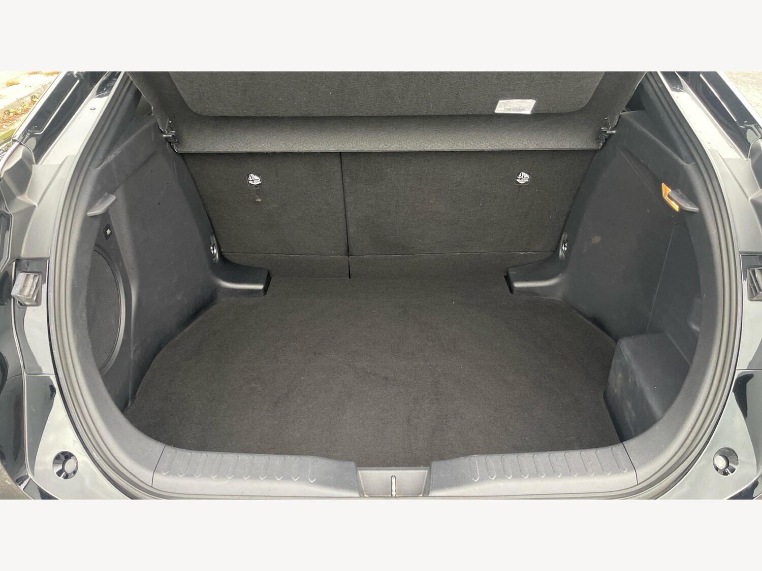 Used Toyota C-HR 2023 for sale - 76108512: Photo 16