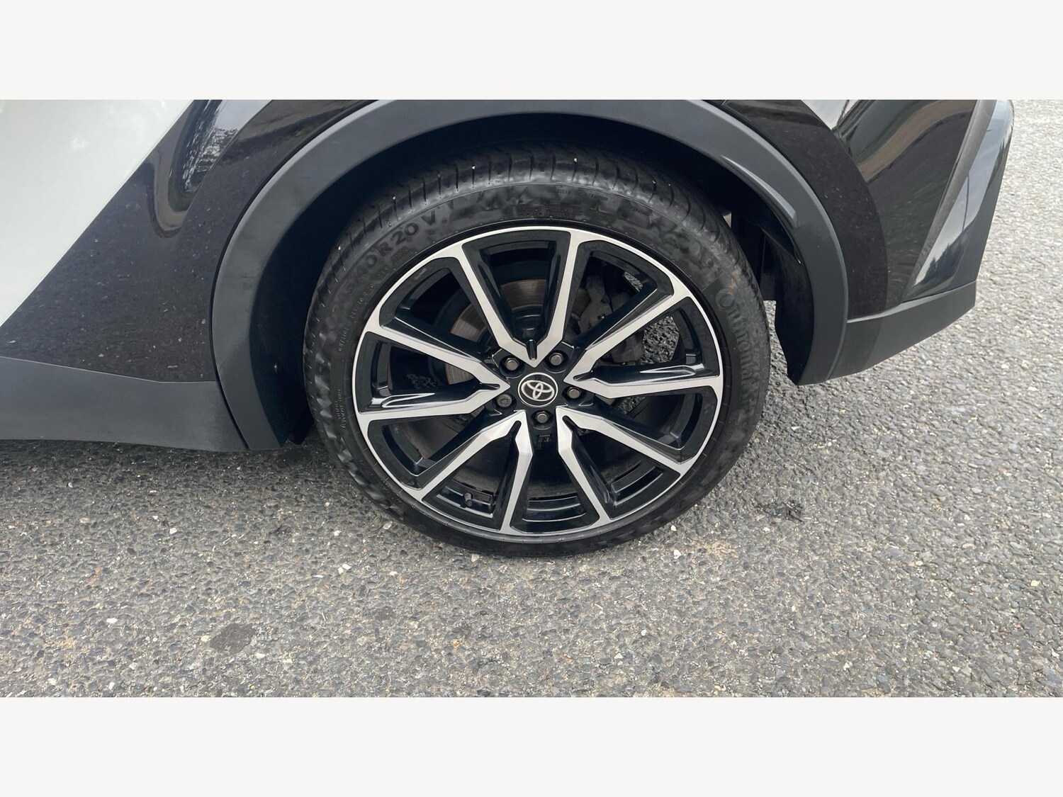 Used Toyota C-HR 2023 for sale - 76108512: Photo 26