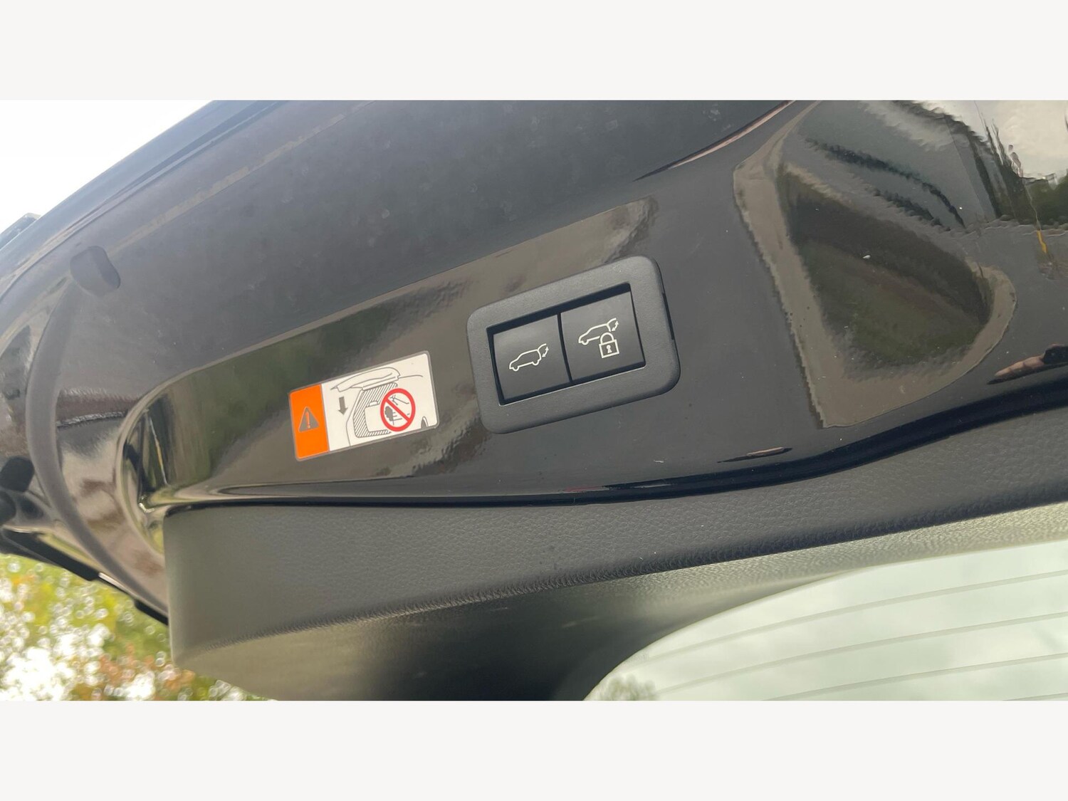 Used Toyota C-HR 2023 for sale - 76108512: Photo 27