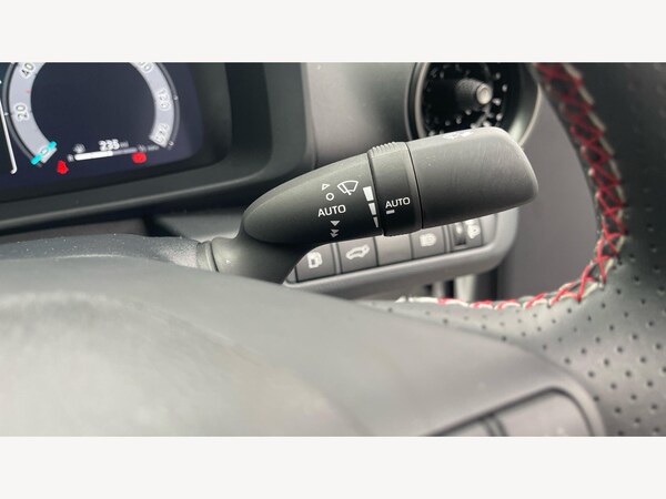 Used Toyota C-HR 2023 for sale - 76108512: Photo 38