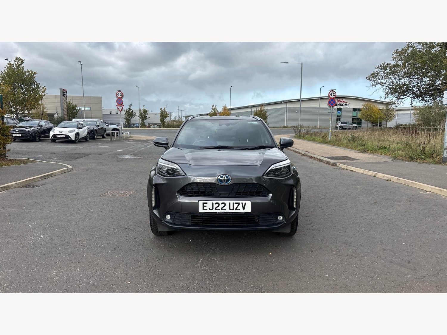 Used Toyota Yaris Cross 2022 for sale - 76728062: Photo 17