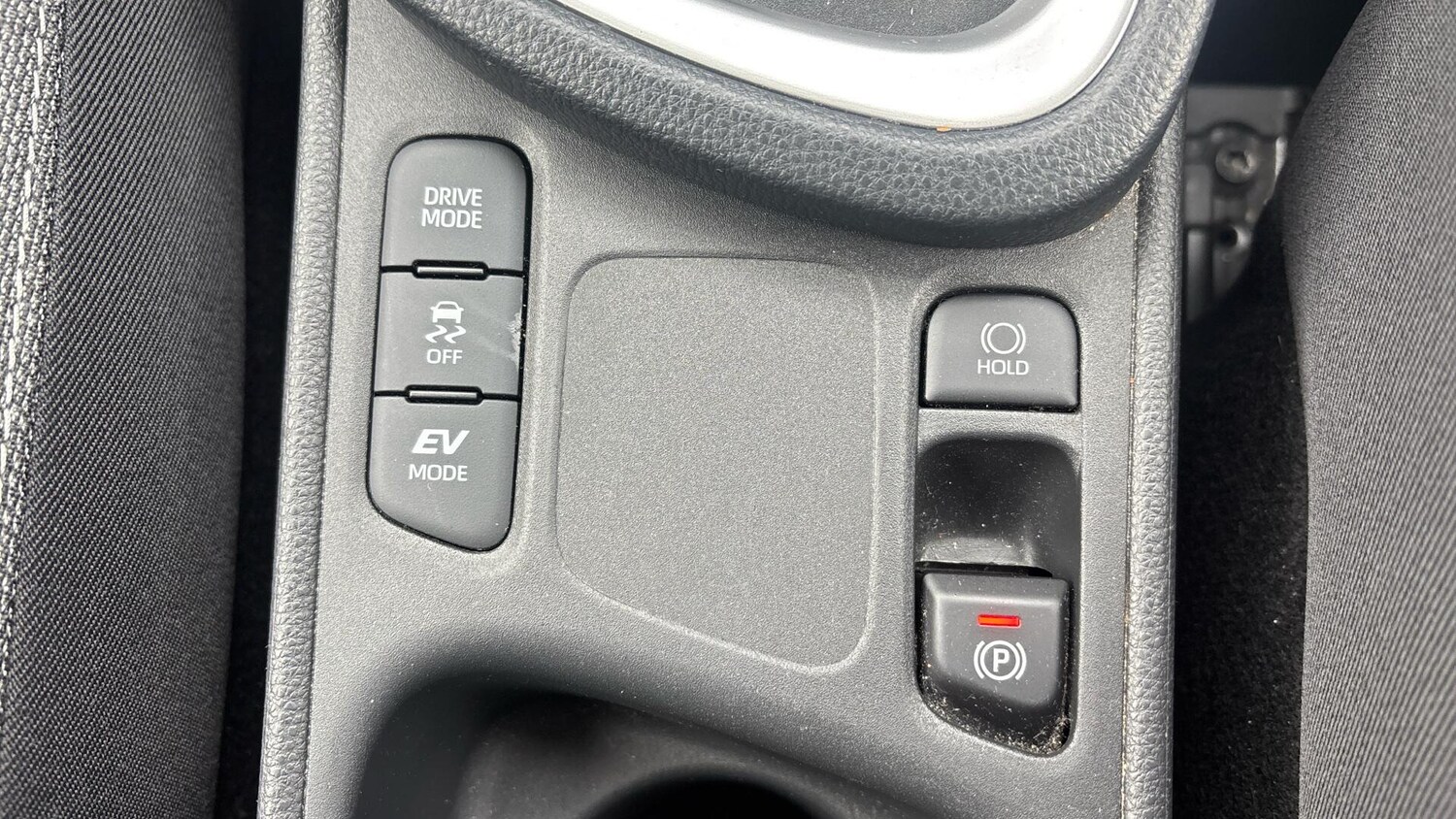 Used Toyota Yaris Cross 2022 for sale - 76728062: Photo 34