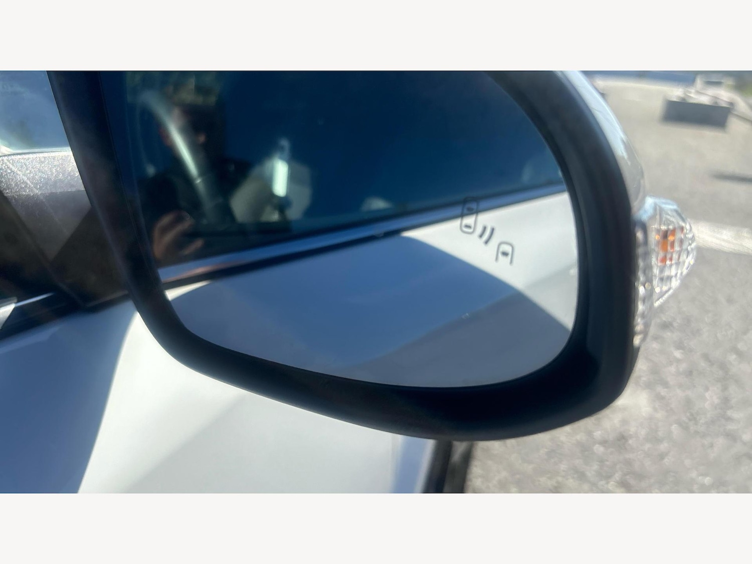 Used Toyota C-HR 2023 for sale - 77266833: Photo 25