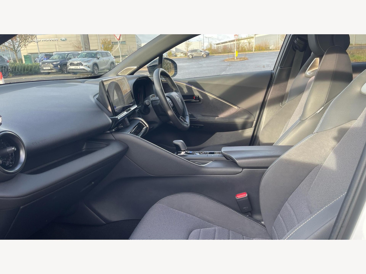Used Toyota C-HR 2025 for sale - 77097988: Photo 12