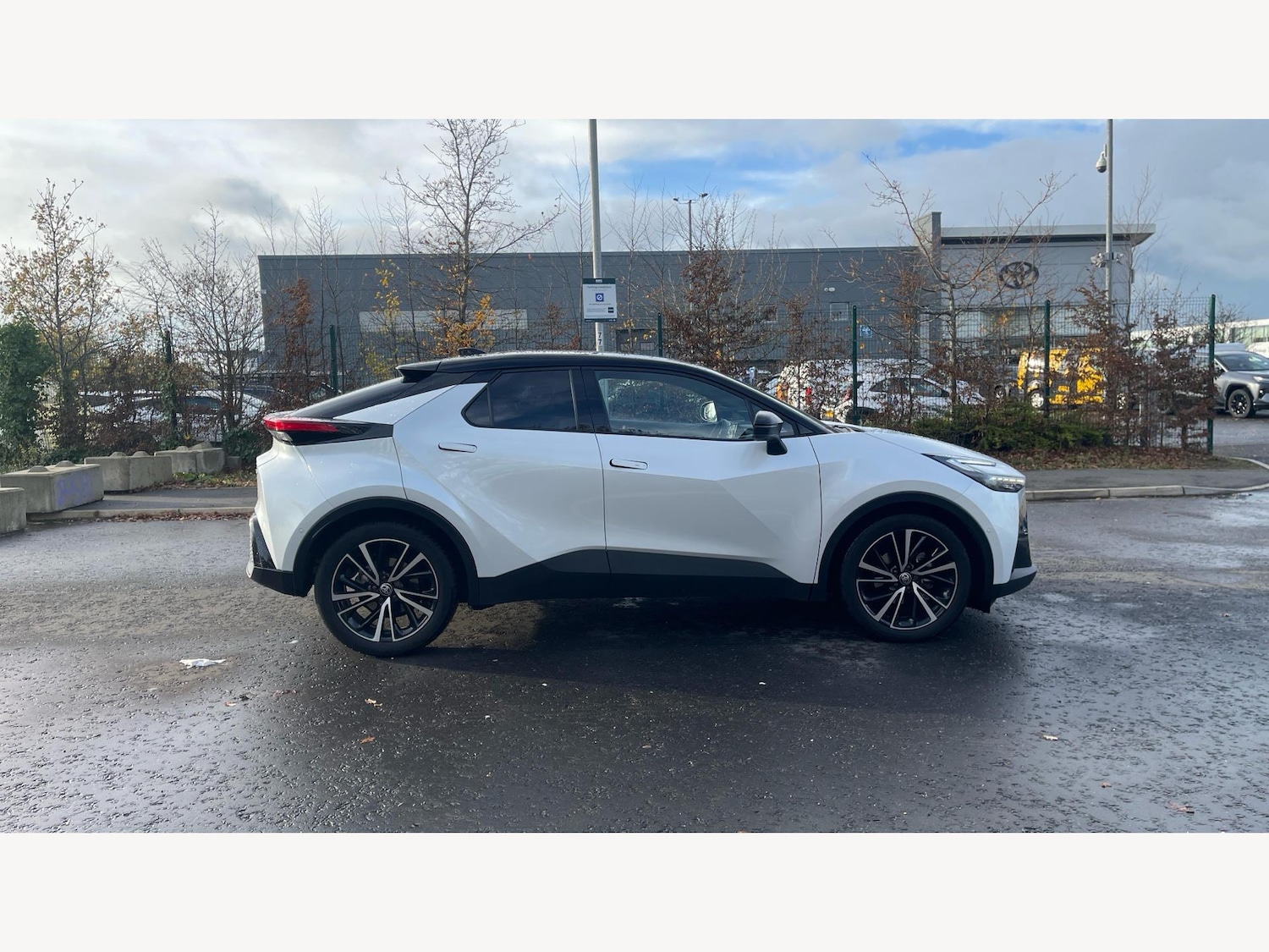 Used Toyota C-HR 2025 for sale - 77097988: Photo 18