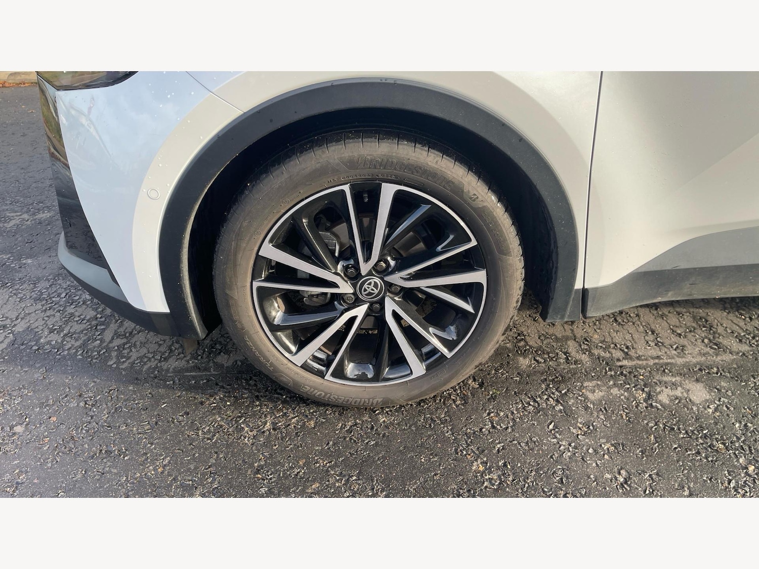 Used Toyota C-HR 2025 for sale - 77097988: Photo 24