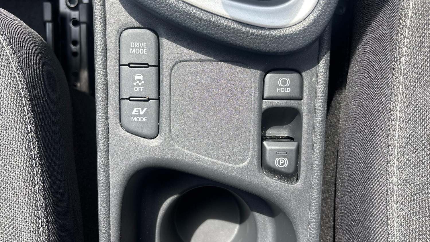 Used Toyota Yaris Cross 2022 for sale - 76832857: Photo 37