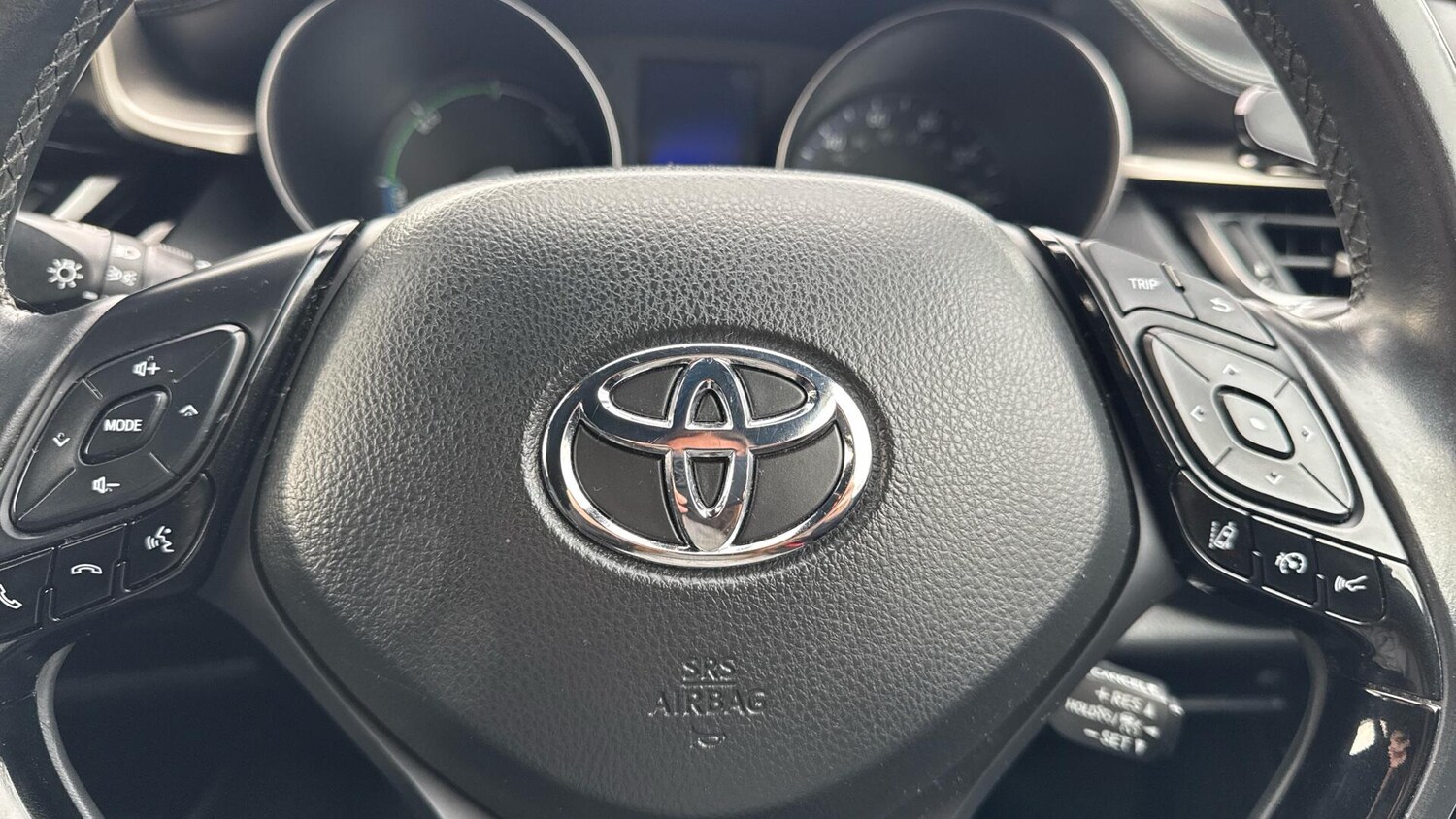 Used Toyota C-HR 2018 for sale - 78047245: Photo 38