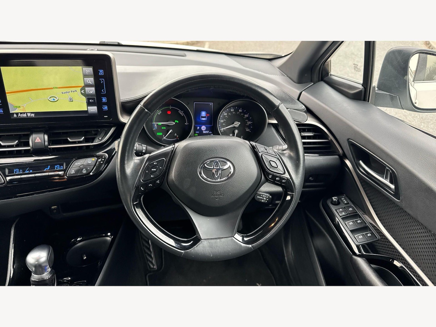 Used Toyota C-HR 2018 for sale - 78047245: Photo 8