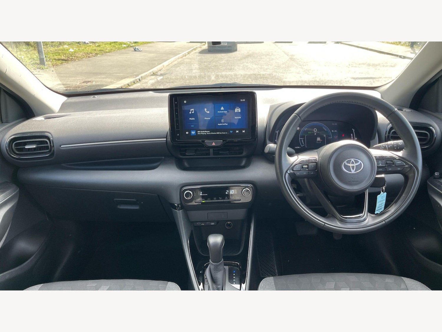 Used Toyota Yaris 2024 for sale - 78072048: Photo 7
