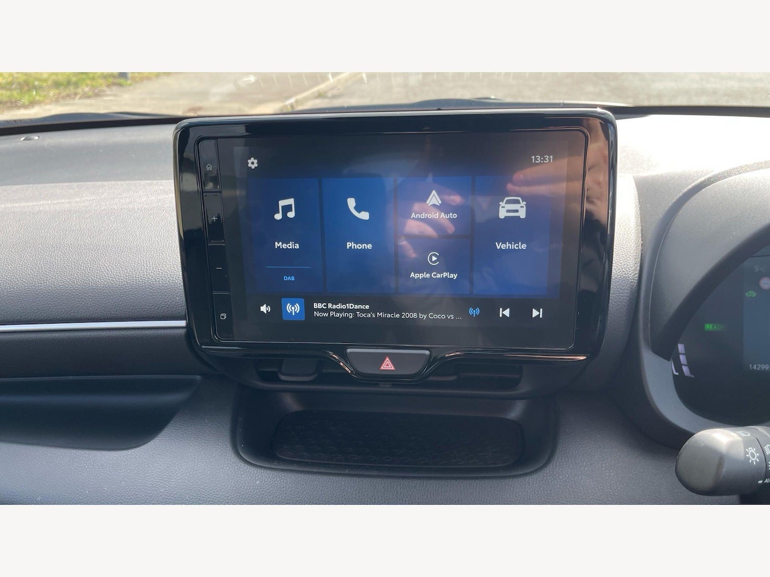 Used Toyota Yaris 2024 for sale - 78072048: Photo 9