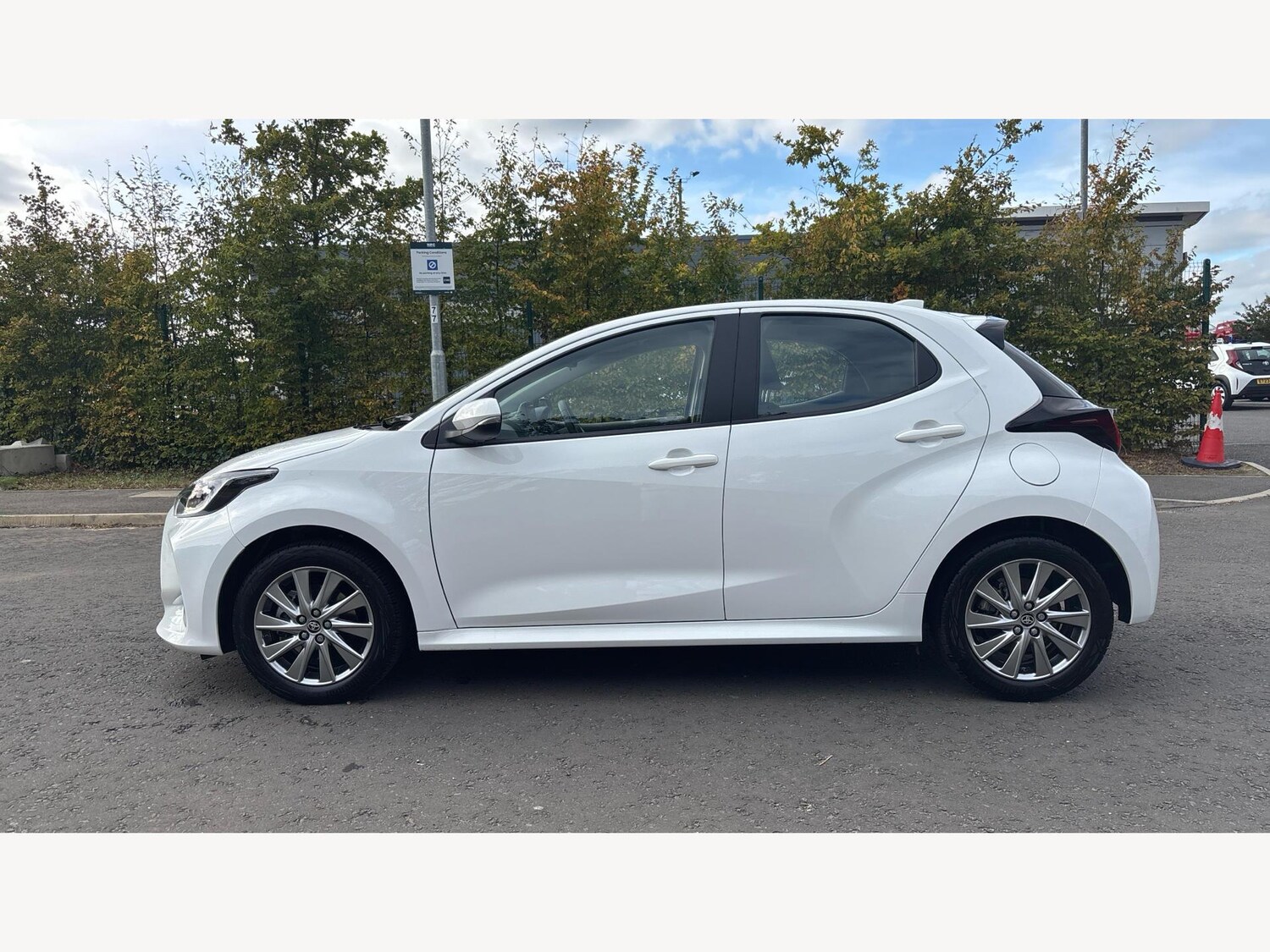 Used Toyota Yaris 2023 for sale - 76251338: Photo 19