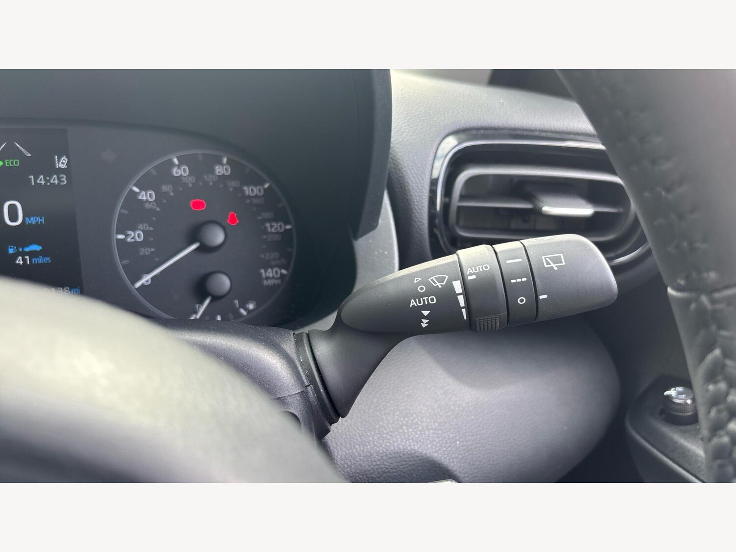 Used Toyota Yaris 2023 for sale - 76251338: Photo 29