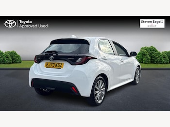 Used Toyota Yaris 2023 for sale - 76251338: Photo 2