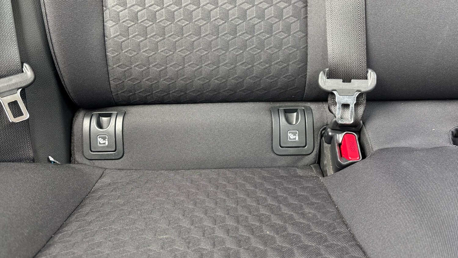 Used Toyota Yaris 2023 for sale - 76251338: Photo 34