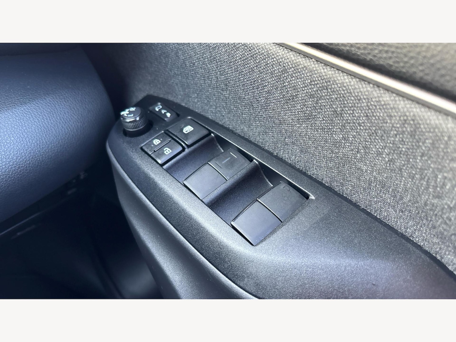 Used Toyota Yaris for sale - 77229625: Photo 29