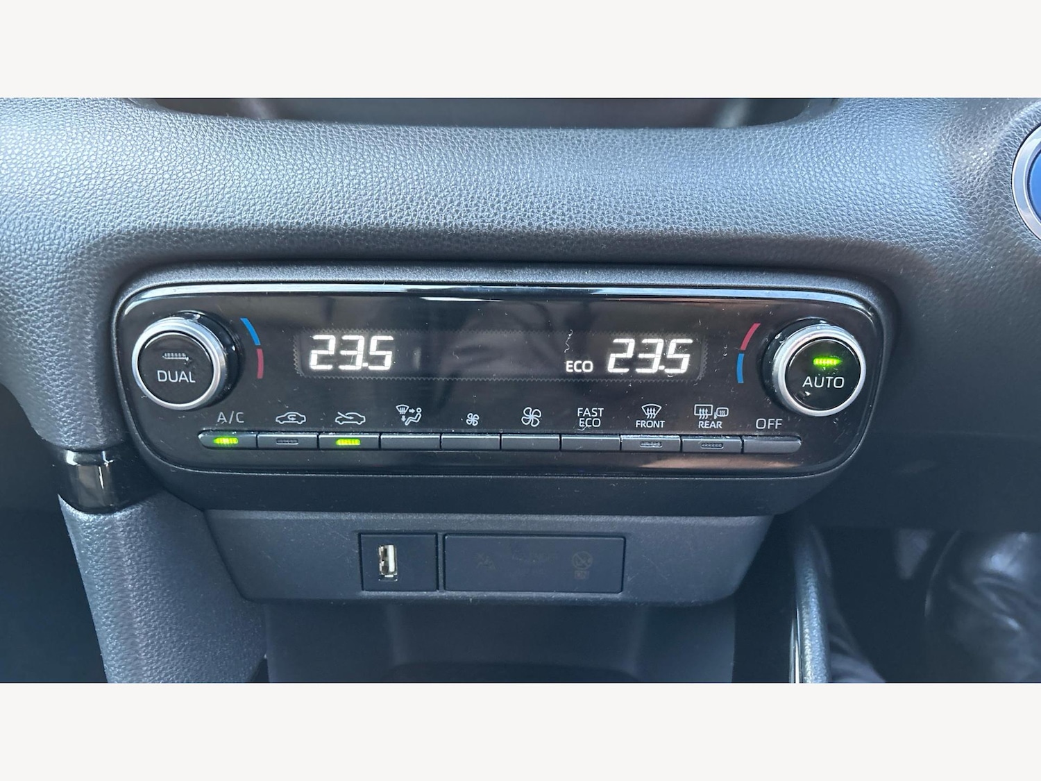 Used Toyota Yaris for sale - 77229625: Photo 30