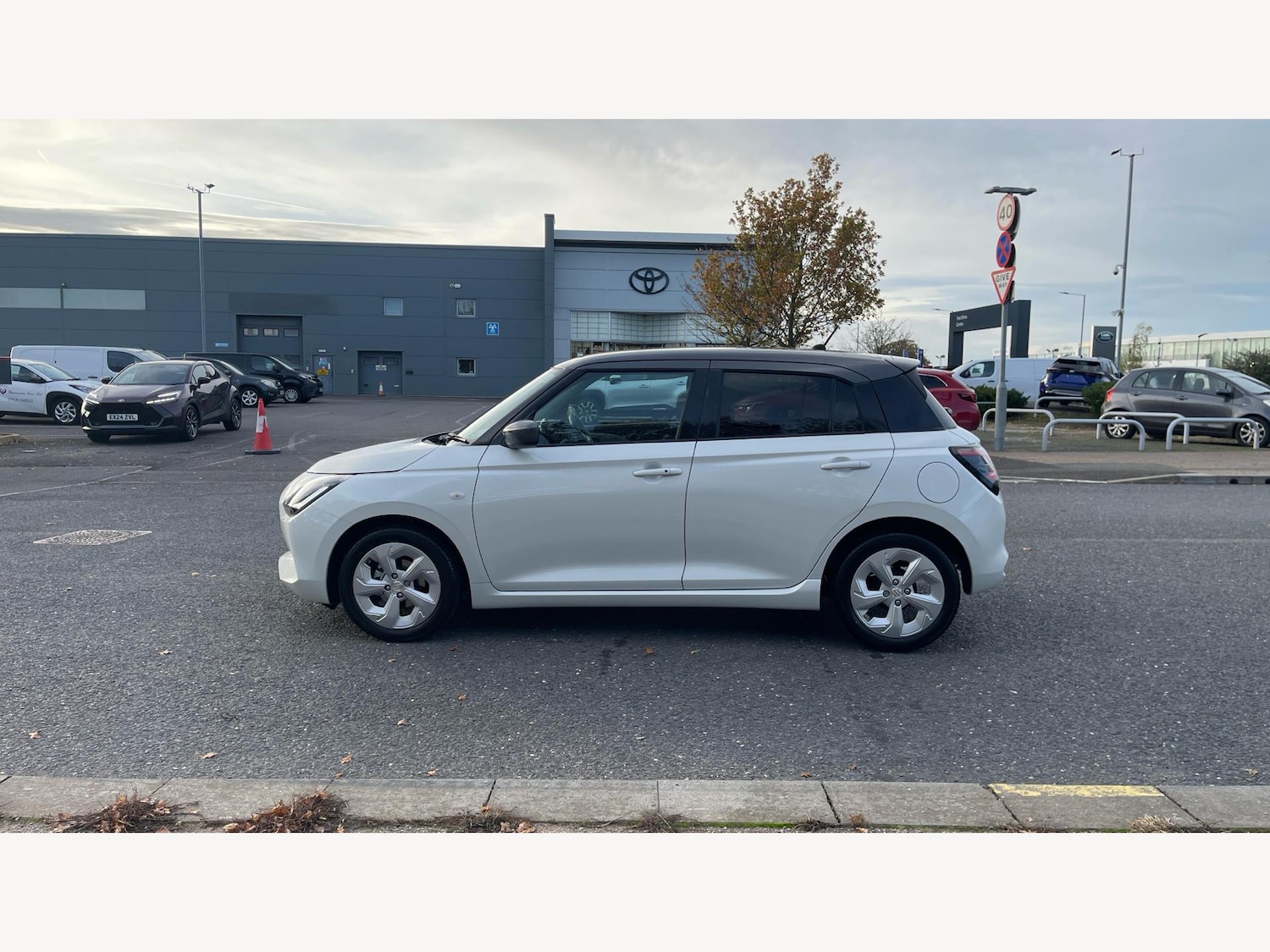 Used Suzuki Swift 2025 for sale - 76976002: Photo 19