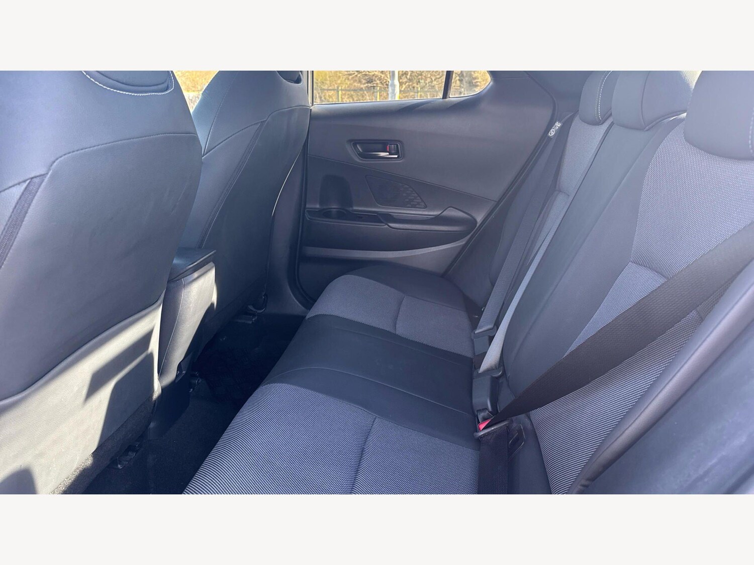 Used Toyota C-HR for sale - 77909745: Photo 15