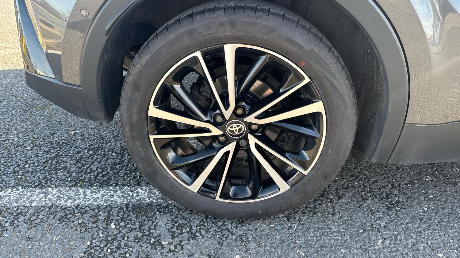 Used Toyota C-HR for sale - 77909745: Photo 32