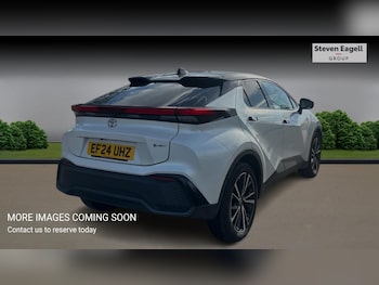 Used Toyota C-HR 2024 for sale - 76371549: Photo