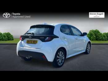 Used Toyota Yaris 2022 for sale - 74849769: Photo