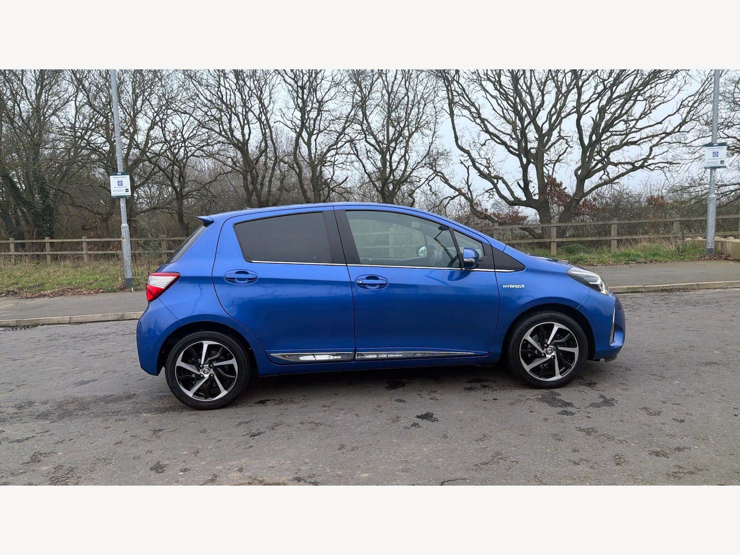 Used Toyota Yaris for sale - 77823645: Photo 18