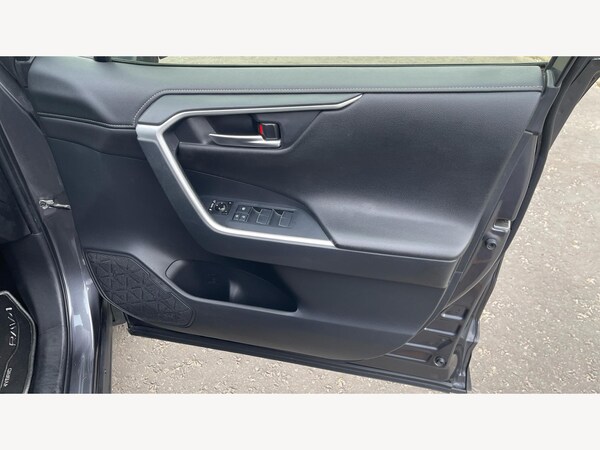 Used Toyota RAV4 2019 for sale - 76199919: Photo 25
