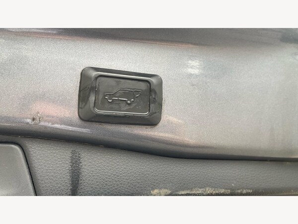 Used Toyota RAV4 2019 for sale - 76199919: Photo 31
