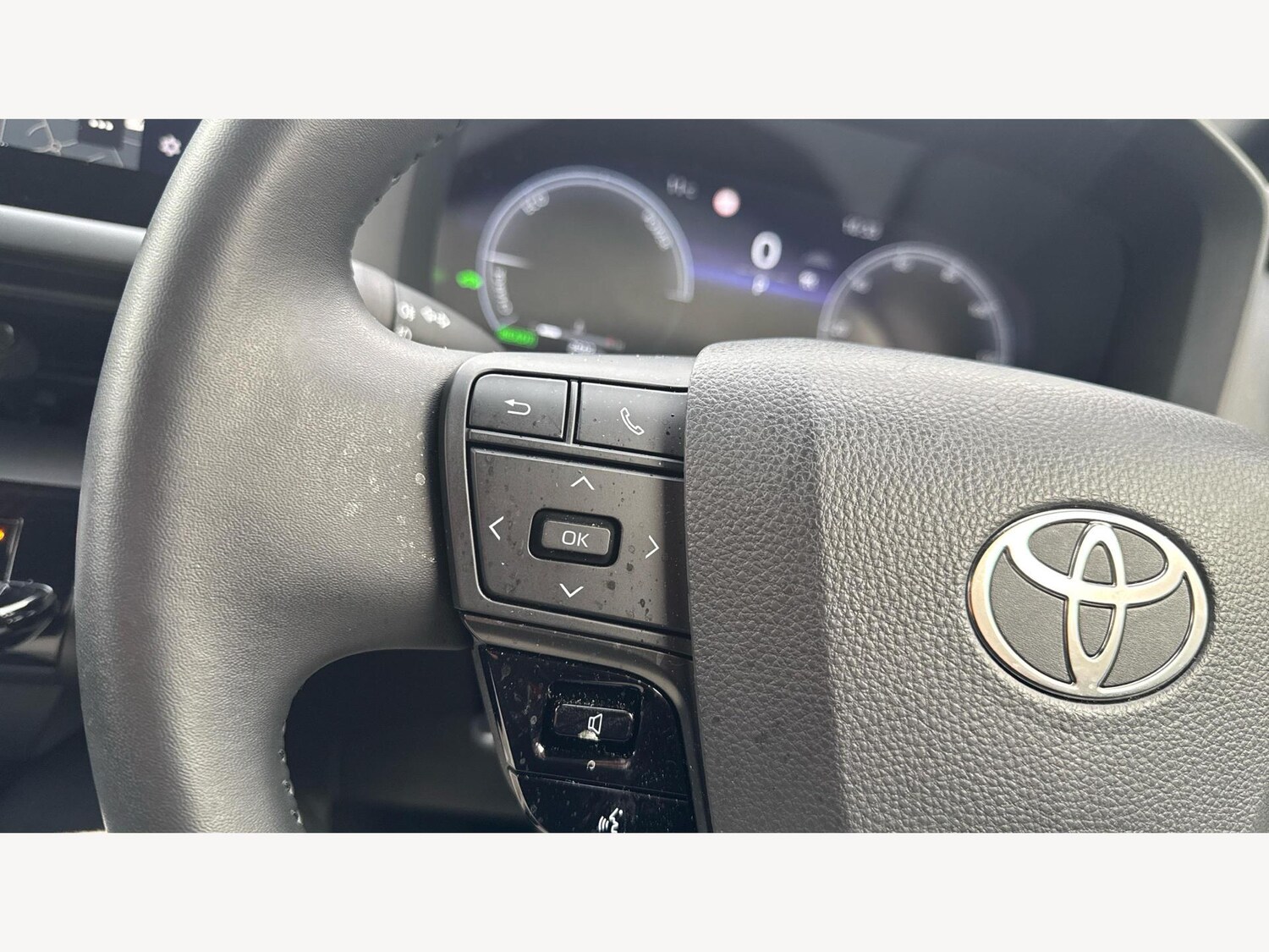 Used Toyota C-HR 2025 for sale - 76440616: Photo 23