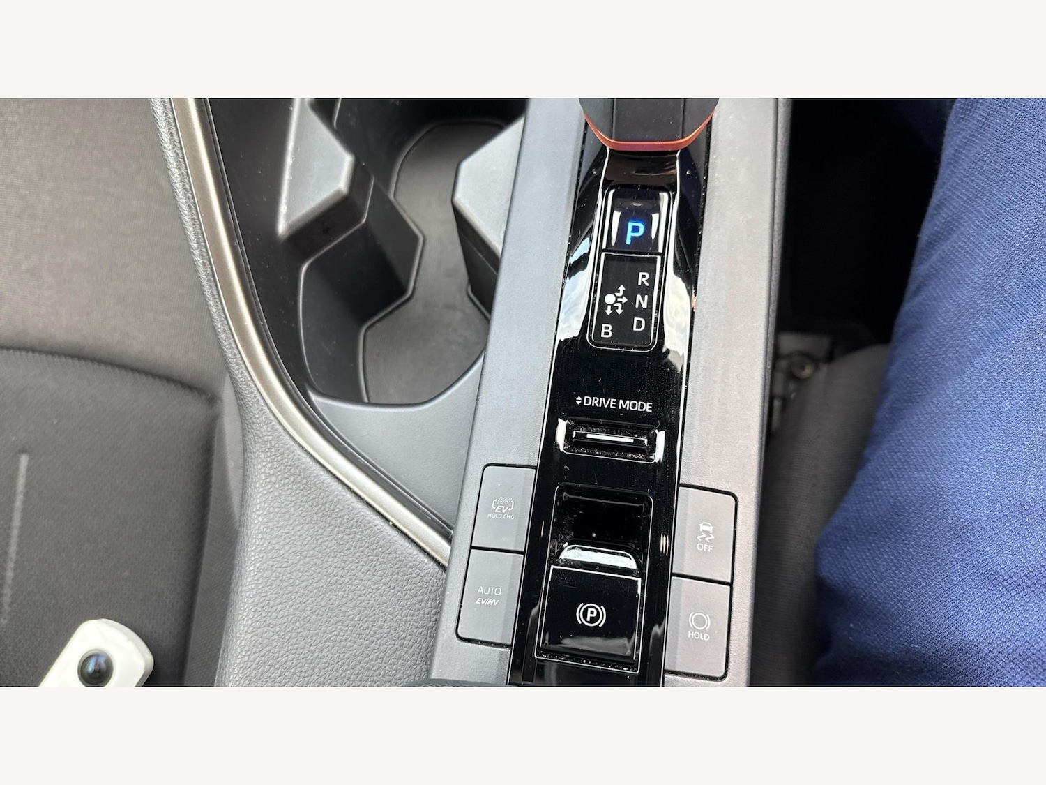 Used Toyota C-HR 2024 for sale - 76498967: Photo 26