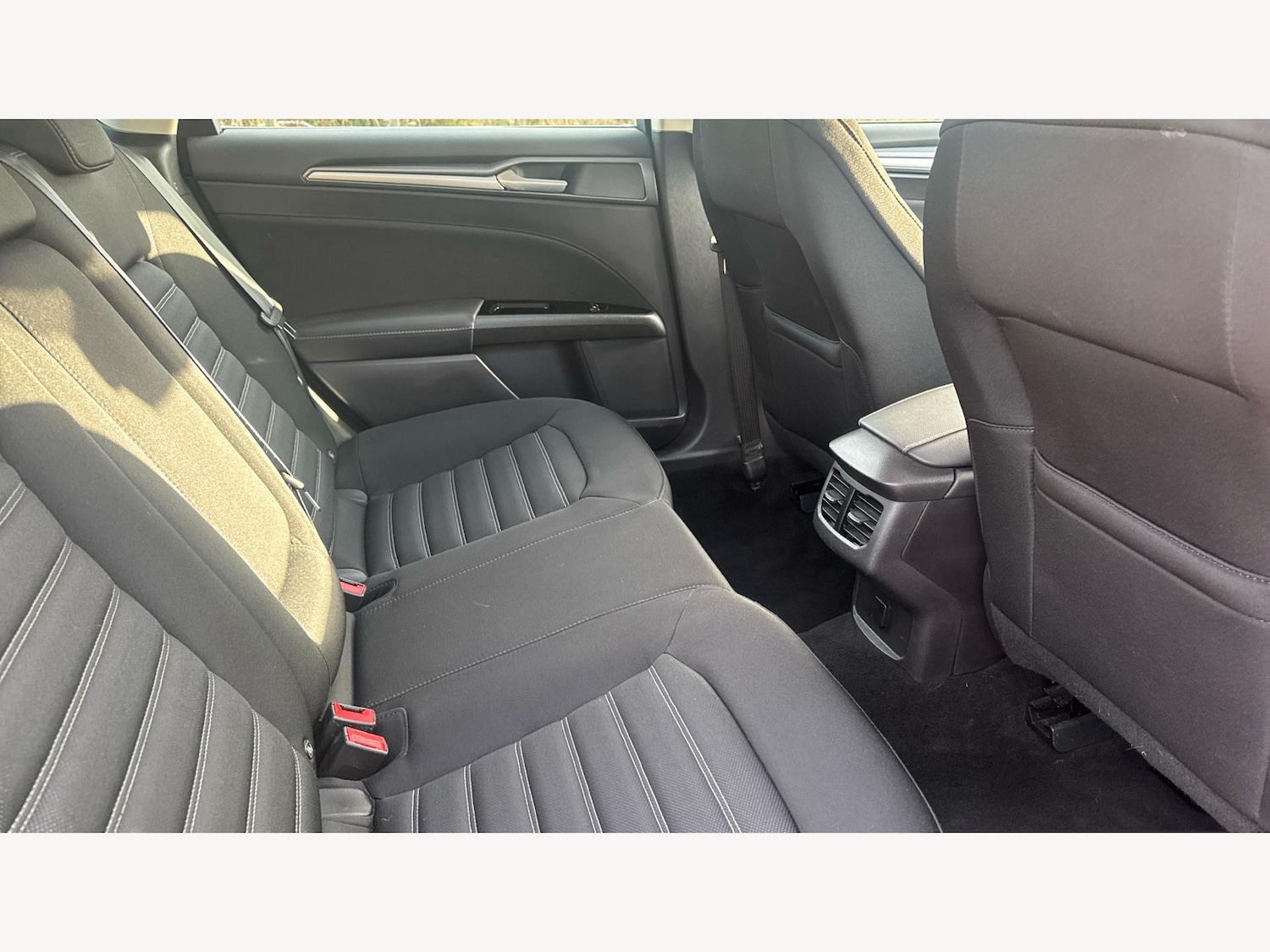 Used Ford Mondeo 2018 for sale - 76927020: Photo 14