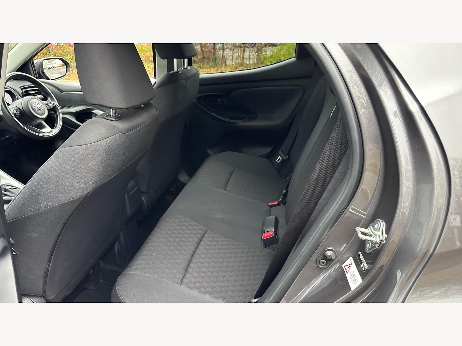 Used Toyota Yaris 2020 for sale - 77156577: Photo 15