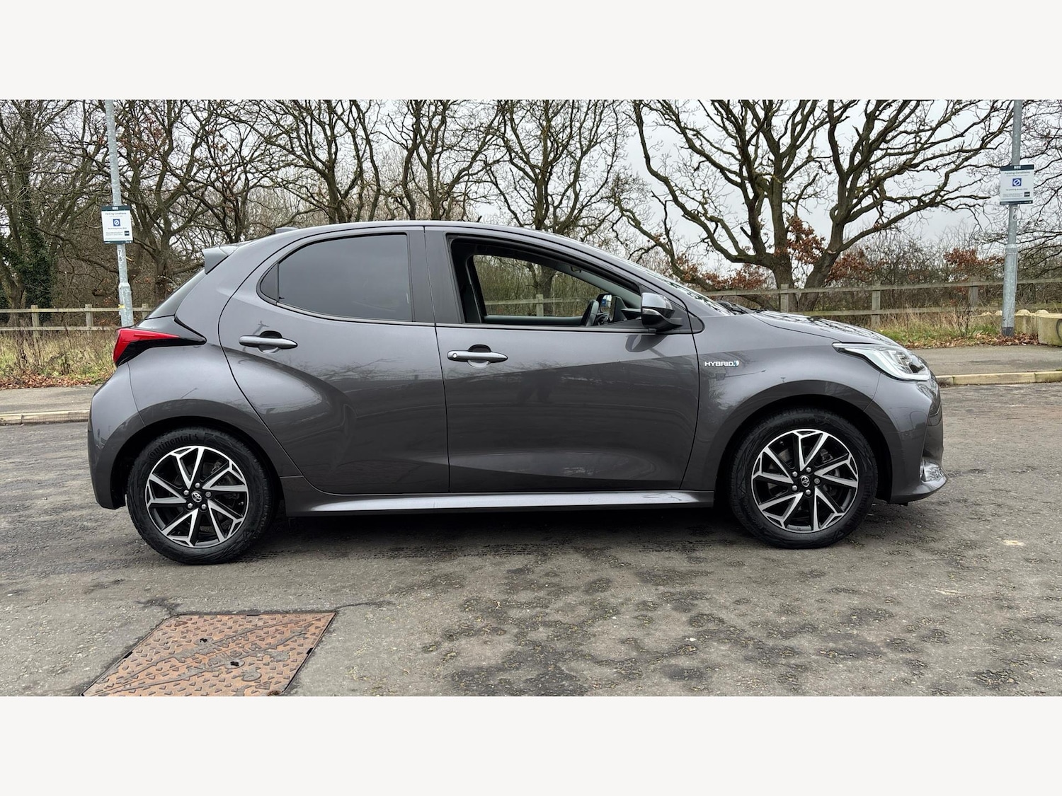 Used Toyota Yaris 2020 for sale - 77156577: Photo 18