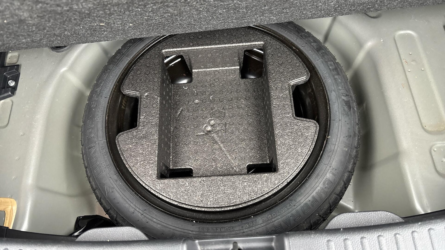 Used Toyota Yaris 2020 for sale - 77156577: Photo 41