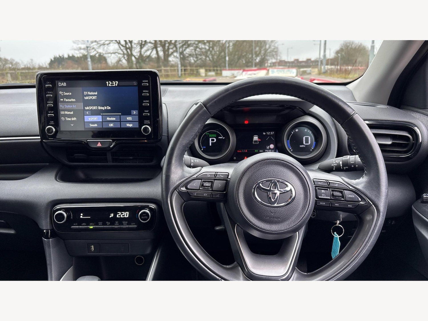 Used Toyota Yaris 2020 for sale - 77156577: Photo 8