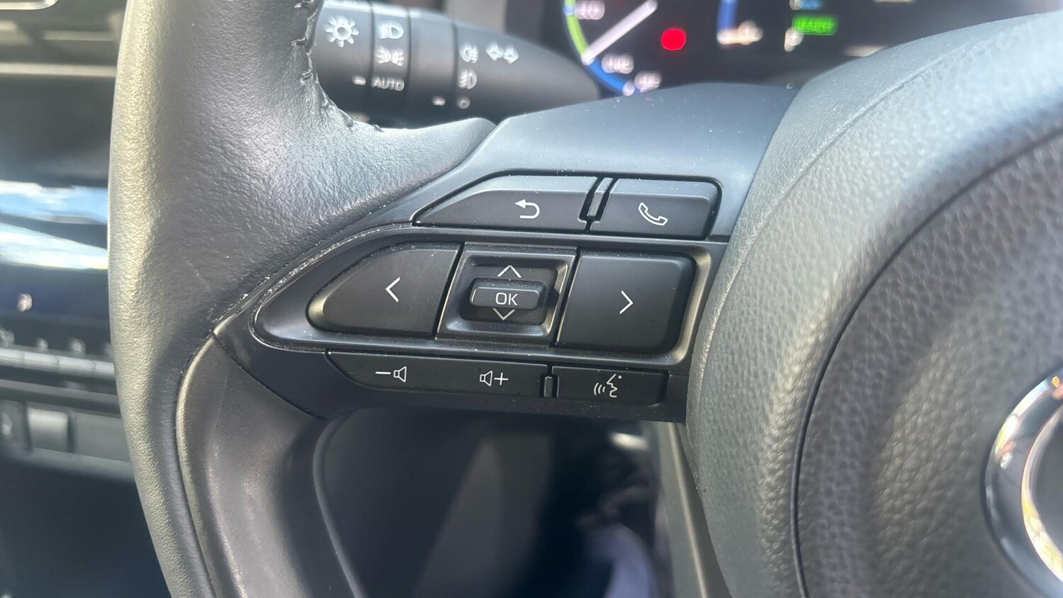 Used Toyota Yaris Cross 2024 for sale - 76936037: Photo 34