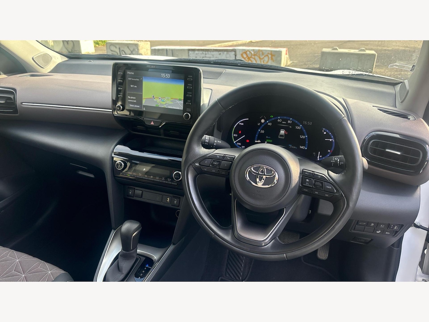 Used Toyota Yaris Cross 2024 for sale - 76936037: Photo 7