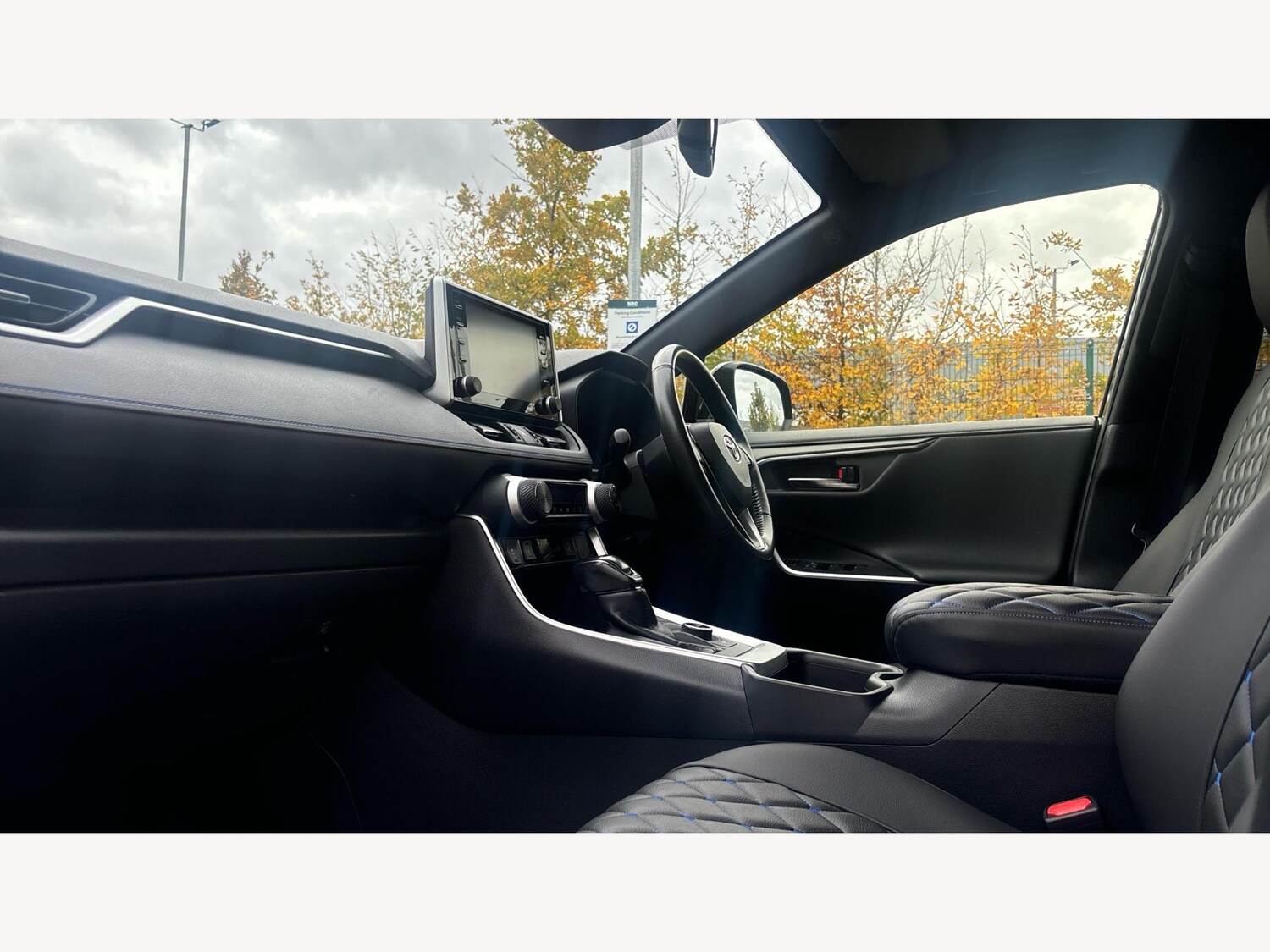 Used Toyota RAV4 2021 for sale - 76398351: Photo 12