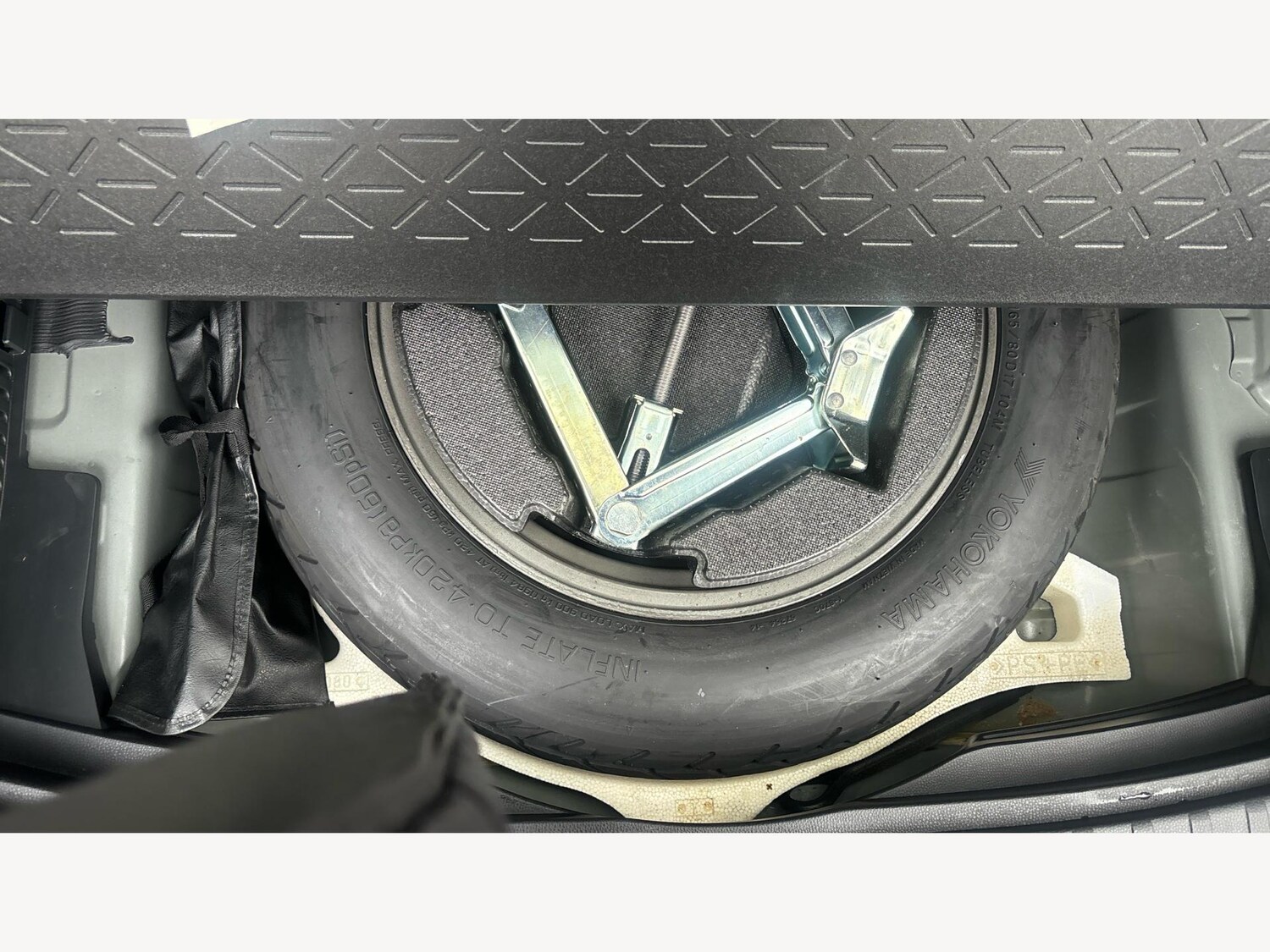 Used Toyota RAV4 2021 for sale - 76398351: Photo 31